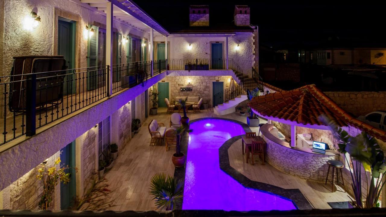 Avlu Alacati Boutique Hotel מראה חיצוני תמונה